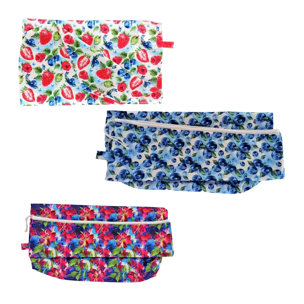 Little Birds Wetbag 50x60 - Very Berry, Blueberries, Spring Blow